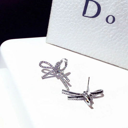 NEW Fashion Exquisite Butterfly Micro Inlaid Rhinestone Earrings for Women Trendy Temperament Simple Classic Glamour Accessories