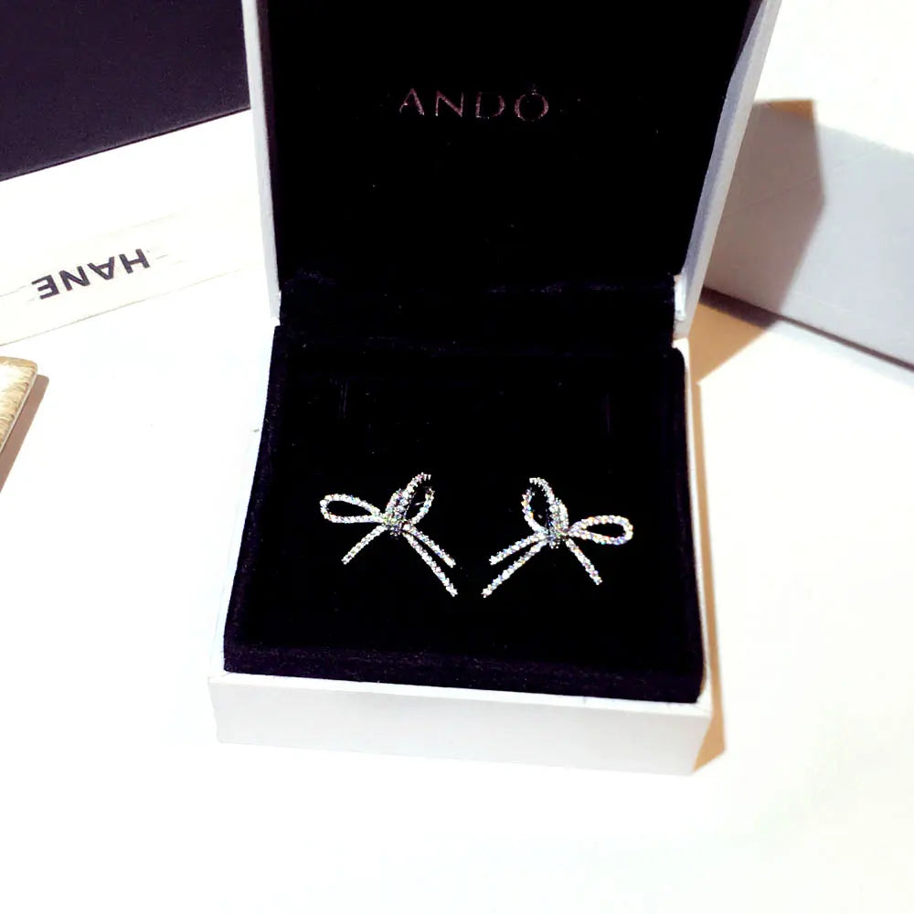 NEW Fashion Exquisite Butterfly Micro Inlaid Rhinestone Earrings for Women Trendy Temperament Simple Classic Glamour Accessories
