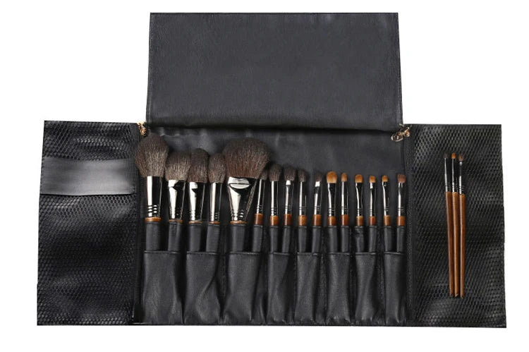 OVW Tapered Highlighter Brush – Professional Face Brush for Highlight, Blush & Setting Powder