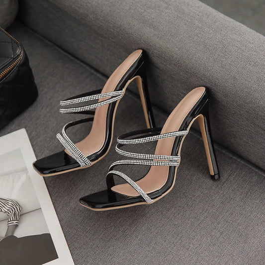2024 Summer Collection High Quality PU Casual Sandals for Women Open Toe Heel Slippers Slip-On Feature Thin Heel Bridal Shoes