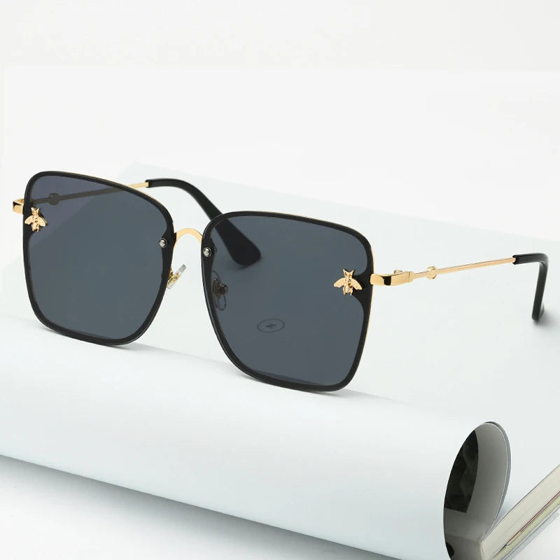 New Fashion Lady Oversize Rimless Square Bee Sunglasses Women Men Small Glasses Gradient Sun Glasses Female UV400