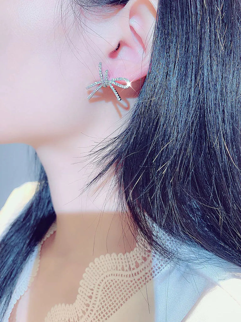NEW Fashion Exquisite Butterfly Micro Inlaid Rhinestone Earrings for Women Trendy Temperament Simple Classic Glamour Accessories