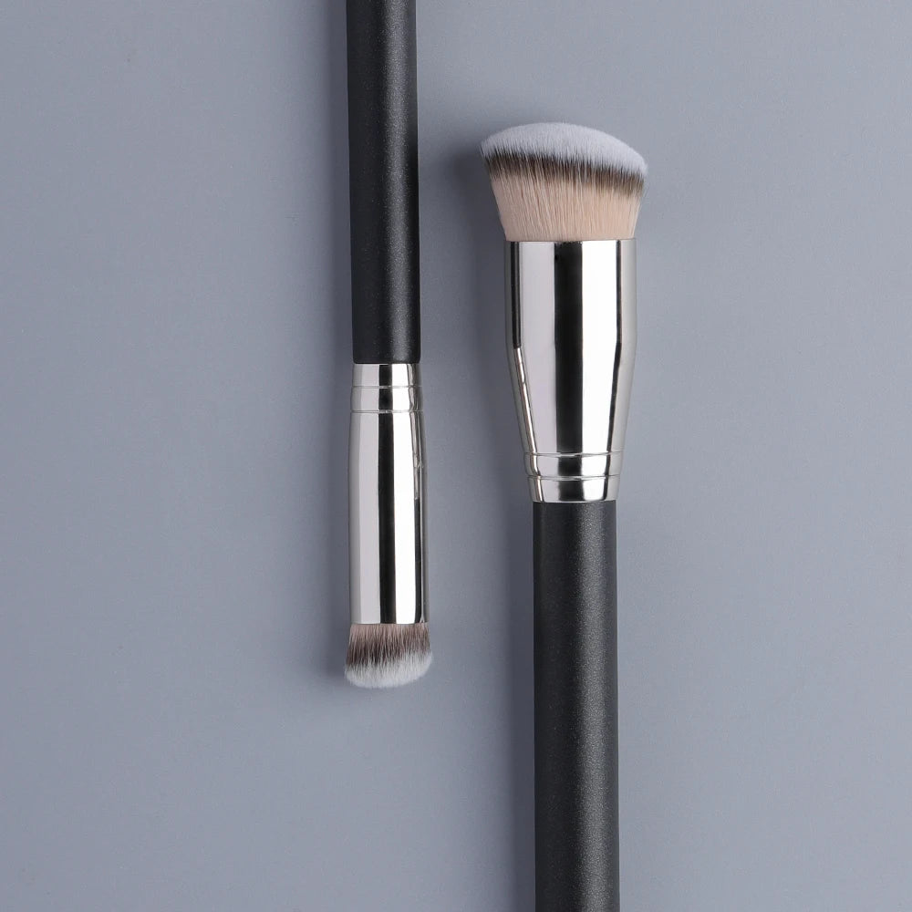 OVW Tapered Highlighter Brush – Professional Face Brush for Highlight, Blush & Setting Powder