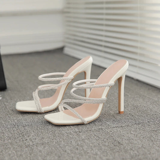 2024 Summer Collection High Quality PU Casual Sandals for Women Open Toe Heel Slippers Slip-On Feature Thin Heel Bridal Shoes