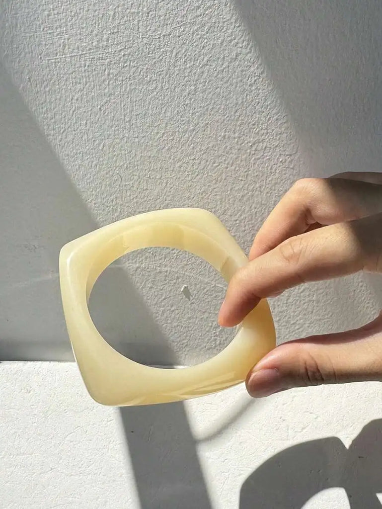 HUANZHI Vintage Resin Triangle Wide Bangle Bracelet