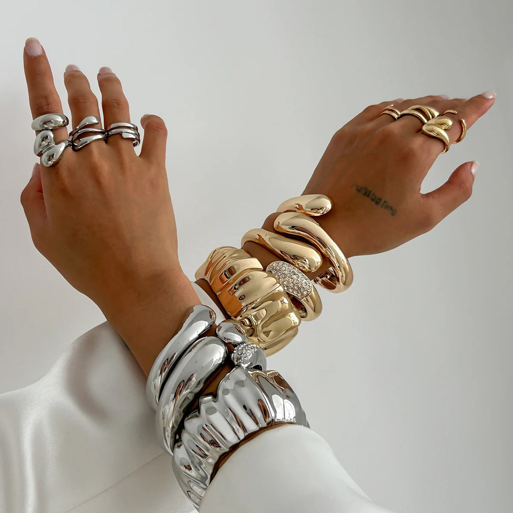 Ingemark Hip Hop Inlaid Rhinestones Water Drop Spring Bangle for Women Creative Irregular Chunky Bracelets Steampunk Jewelry Men