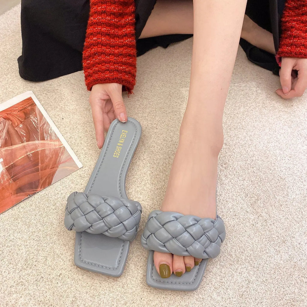 Women’s Square‑Head Woven Flat Slippers — Large‑Size Summer Beach Sandals All‑Match Casual Shoes
