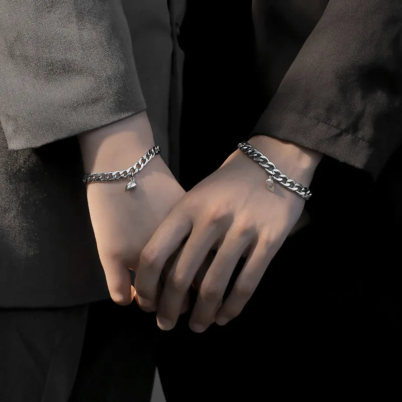 JWER 2Pcs/set Magnet Couple Bracelets Heart Attraction Bracelet Stainless Steel Charm Simple Cuban Chains Key Lock Jewelry Gifts