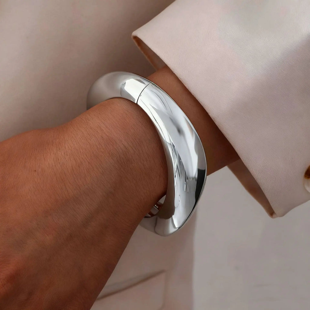 Fashion Smooth Water Drop Bangle For Women Gold Silver Color Exaggerated Geometric Bracelets Party Female Punk Jewelry Gifts