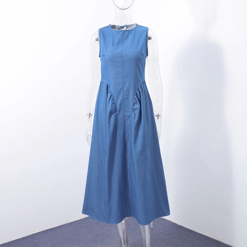 Trendy Women's Summer Denim Dresses Backless Sleevess Long O-Neck Dress Female Vintage Washed Blue Casual Daily Beach Streetwear