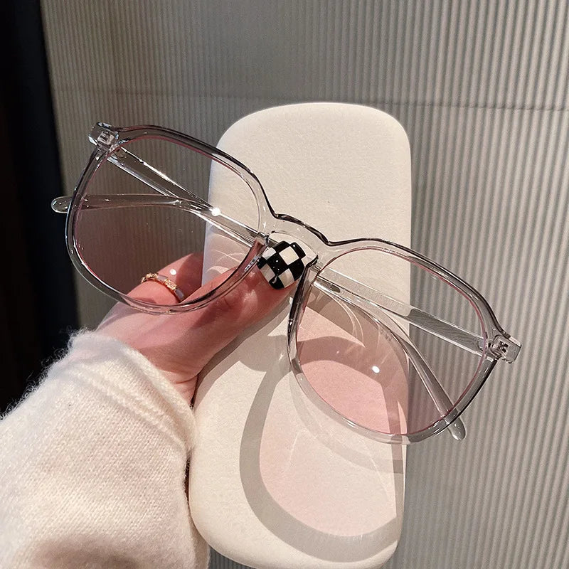 Korean Stylish Woman Sunglasses Gradient Pink Lenses Girls Decorative Glass Fashion Trendy Travelling Female Sunglass