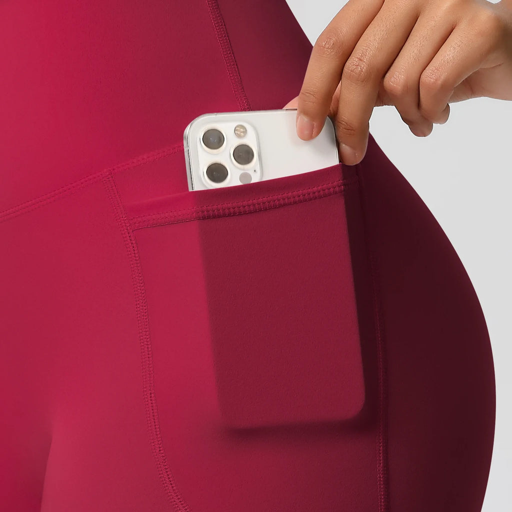 Women’s Seamless High Waist Sports Shorts with Pockets