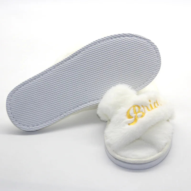 1pair Wedding Slippers Bridal Shower Bachelorette Party Open Toe Slippers Plush For Women Indoor Party Decor Bridesmaid Gift