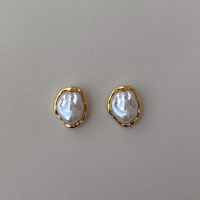 Geometric Irregular Round Metal Pearl Earrings for Women 2025 Minimalist Style Personality Earrings Trendy Jewelry Gift