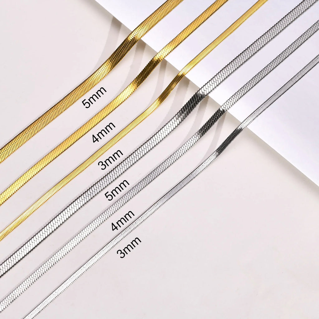 Vnox 3mm/4mm/5mm Flat Snake Chain Necklaces for Women, Gold Color Stainless Steel Sparking Herringbone Link Chain Collar Choker