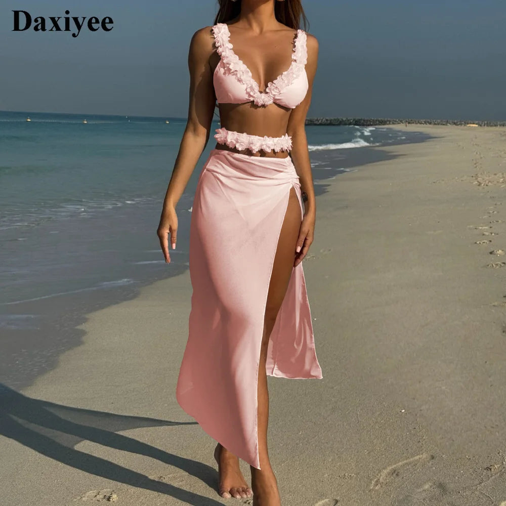 Floral Edge 3‑Piece Bikini Set with Mesh Skirt – 3D Flowers, V‑Neck Women’s Swimwear, Padded Bather, Summer Beach Biquini