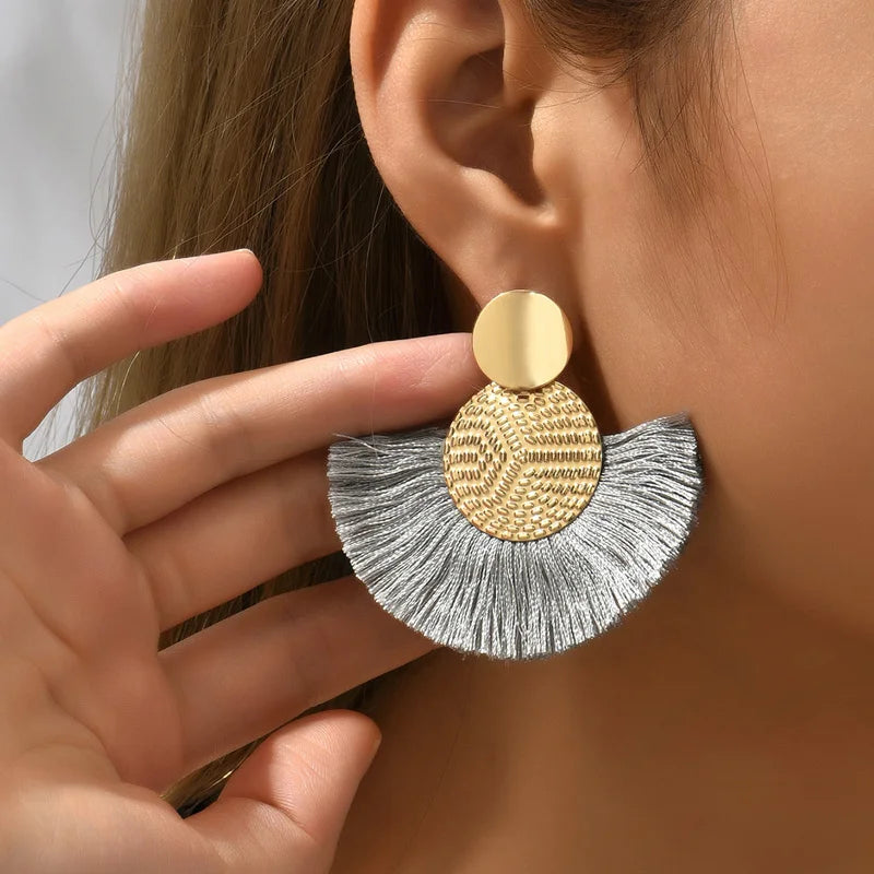 Fashion Bohemian Big Tassel Dangle White Fringe Female Earrings Drop Earrings for Women Statement Wedding Jewelry