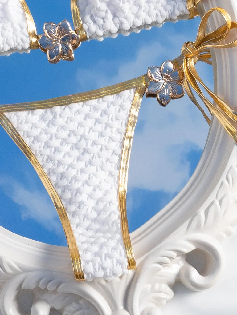 2026 Sexy White & Gold Contrast Bikini — Metal Starfish Push‑Up Triangle Micro Swimsuit for Women