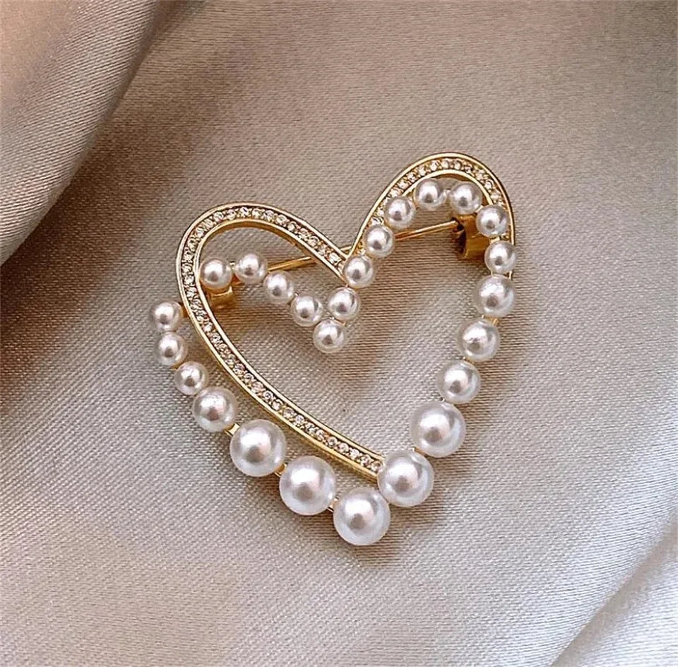 Sweet Flower Shape Lapel Pin Inlaid Shiny Rhinestones Brooches All-match Versatile Corsage Accessories