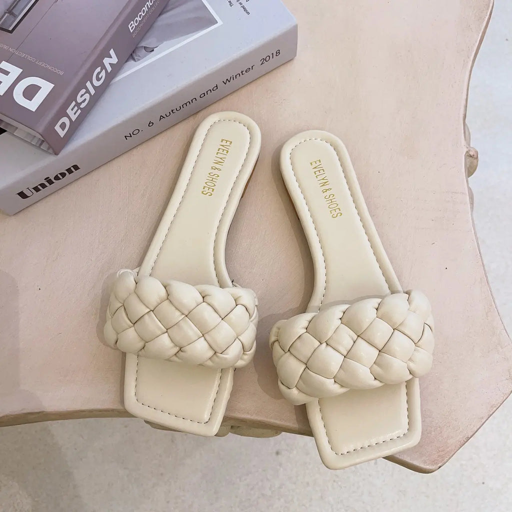 Women’s Square‑Head Woven Flat Slippers — Large‑Size Summer Beach Sandals All‑Match Casual Shoes