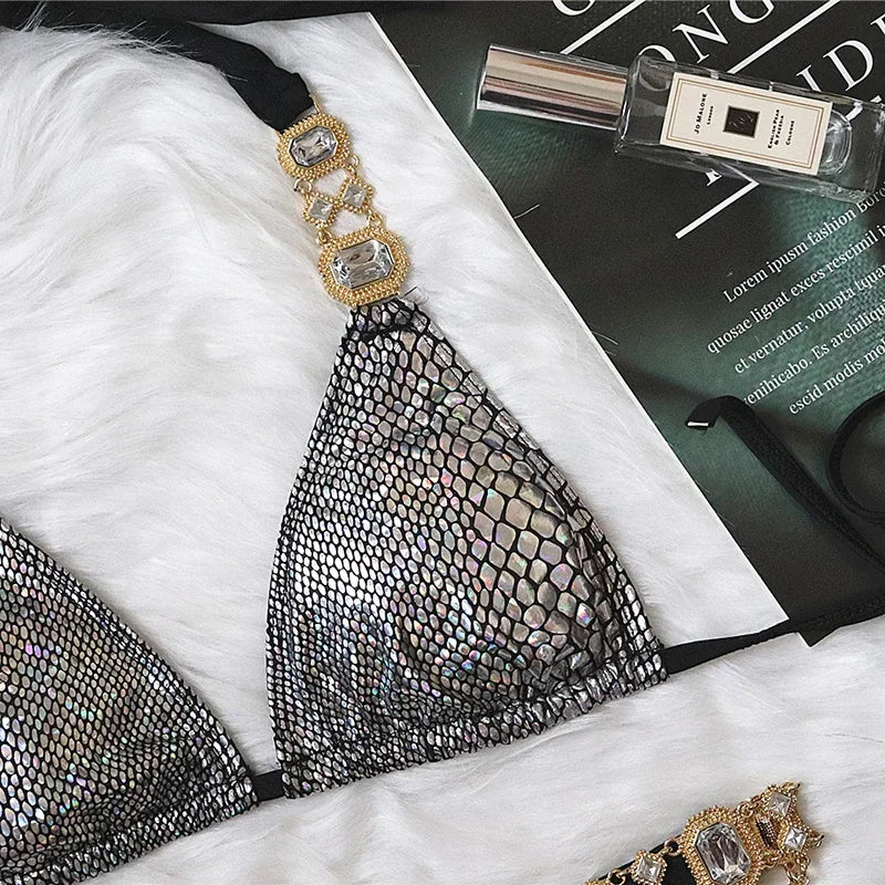 Women’s 2026 Rhinestone Diamond Bikini – Halter Chain Two‑Piece Swimsuit, Sexy Shiny Brazilian Swimwear
