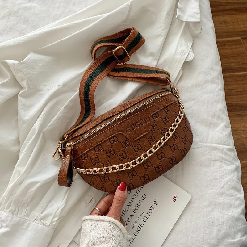 Fashion Unisex Style Large Capacity Crossbody Bag Korean Girls Shoulder Bag Wide Shoulder Strap Men Waist Bag Chain Decoration P