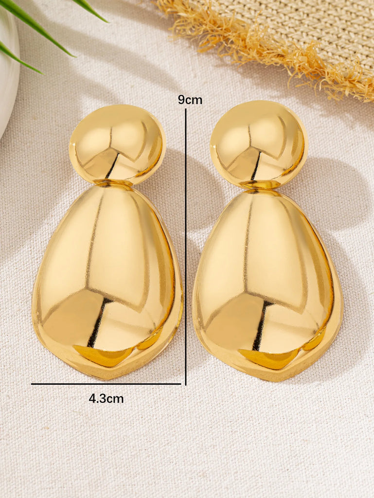 Retro Exaggerated Geometric Round Earrings for Women