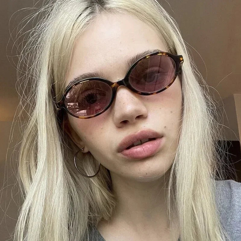 2024 Trend Oval Sunglasses — Unisex Elliptical Small‑Frame UV‑Protection Ultra‑Light Eyewear