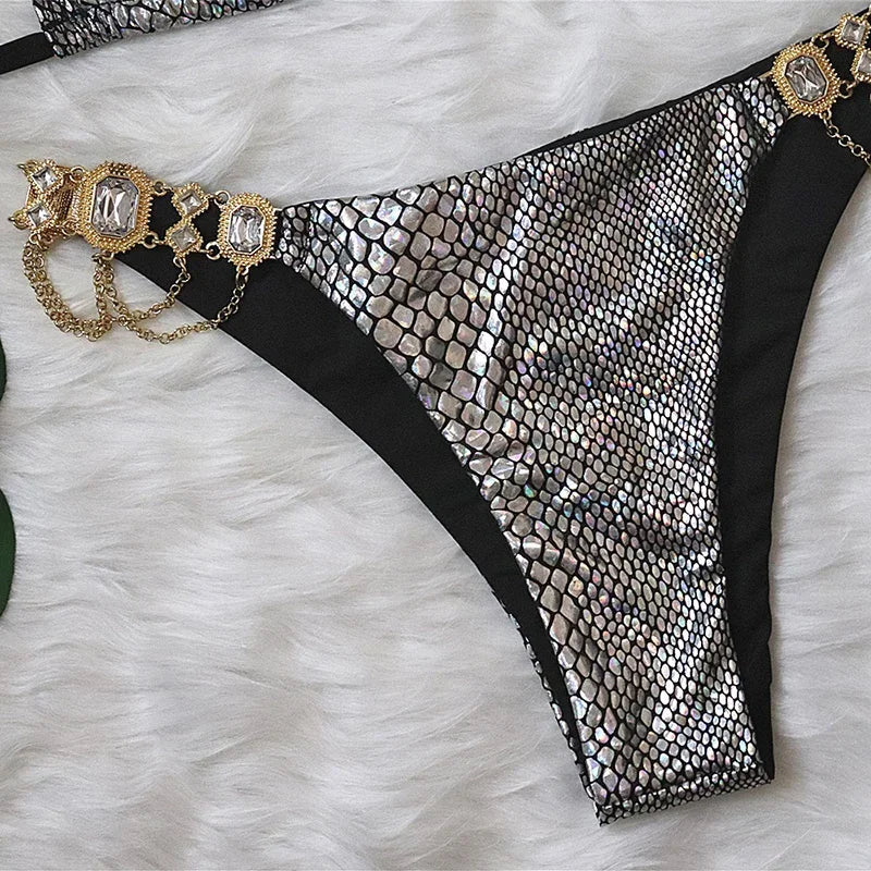 Women’s 2026 Rhinestone Diamond Bikini – Halter Chain Two‑Piece Swimsuit, Sexy Shiny Brazilian Swimwear