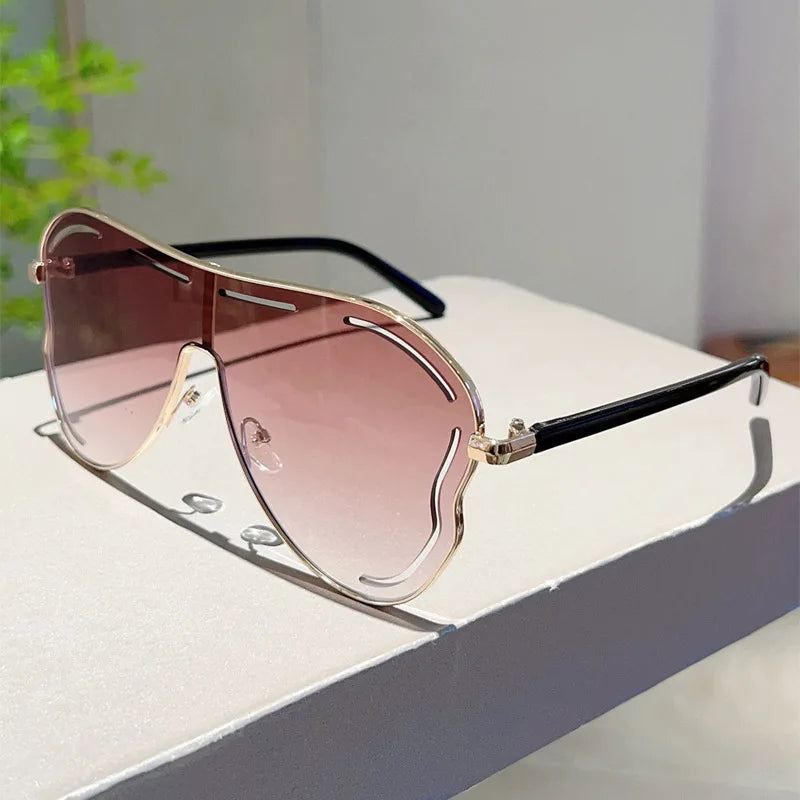 Oversized Shield One-Piece Punk Sunglasses Women 2025 Luxury Brand Square Sun Glasses For Ladies Metal Big Frame Eyewear UV400