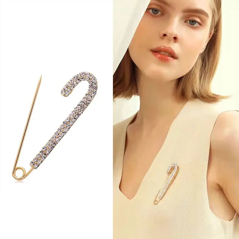 Sweet Flower Shape Lapel Pin Inlaid Shiny Rhinestones Brooches All-match Versatile Corsage Accessories