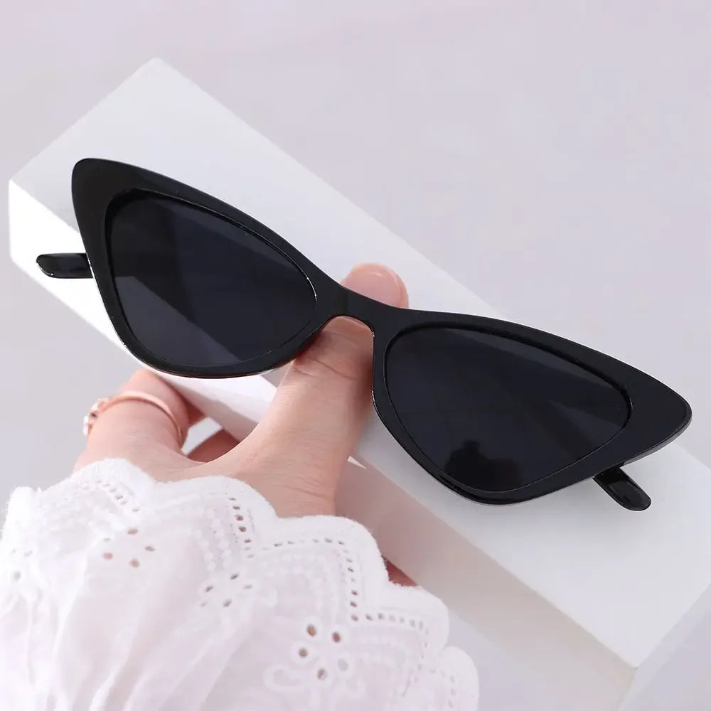 Fashion Cat Eye Sunglasses Women Vintage Oversized Shades UV400 Triangle Sun Glasses Female Goggle Eyewear Gafas De Sol