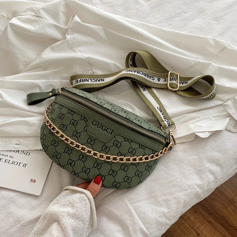 Fashion Unisex Style Large Capacity Crossbody Bag Korean Girls Shoulder Bag Wide Shoulder Strap Men Waist Bag Chain Decoration P
