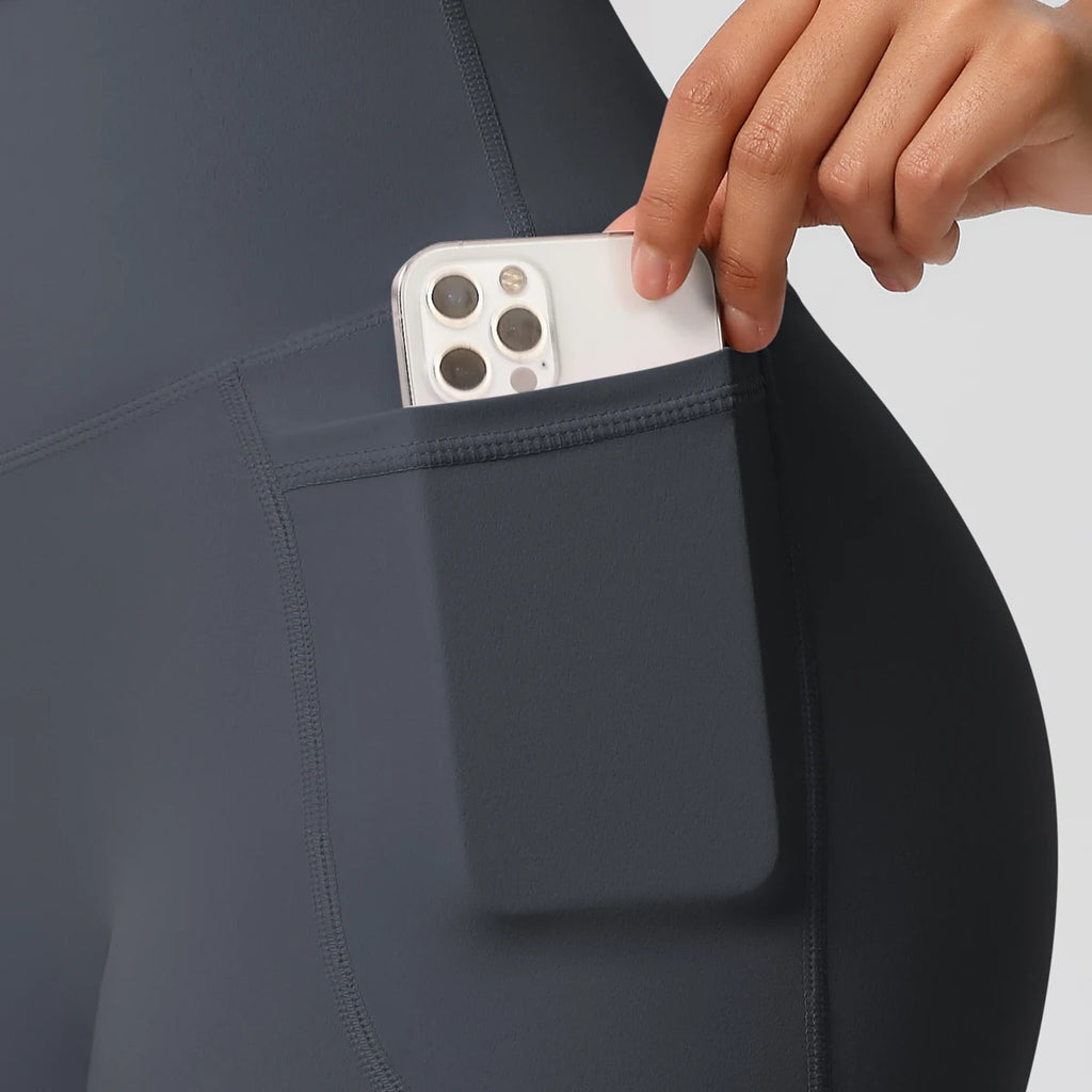 Women’s Seamless High Waist Sports Shorts with Pockets