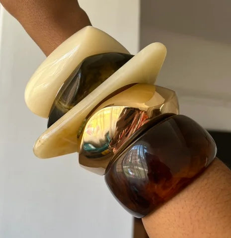 HUANZHI Vintage Resin Triangle Wide Bangle Bracelet