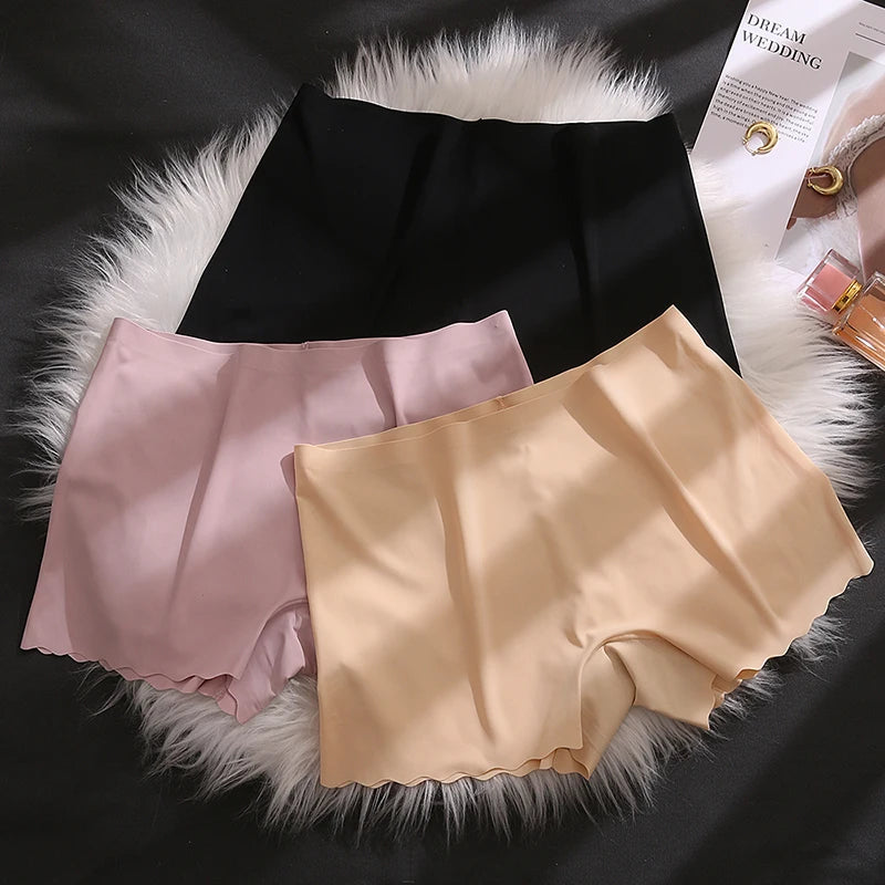 Seamless Satin Boyshorts