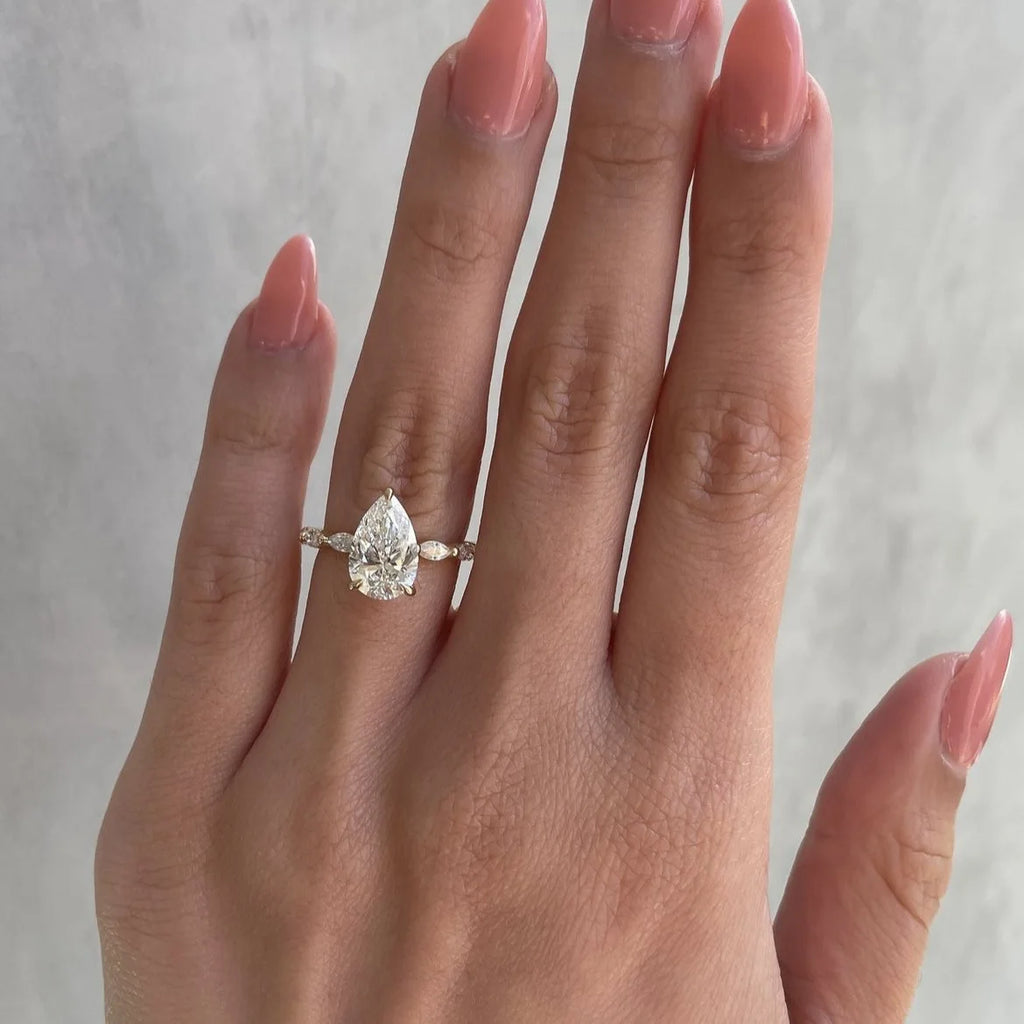 Hot Selling Gold Plated Stainless Steel Rings For Women water drop Zircon Wedding Ring Jewelry Accessories Wholesale Size 6-11