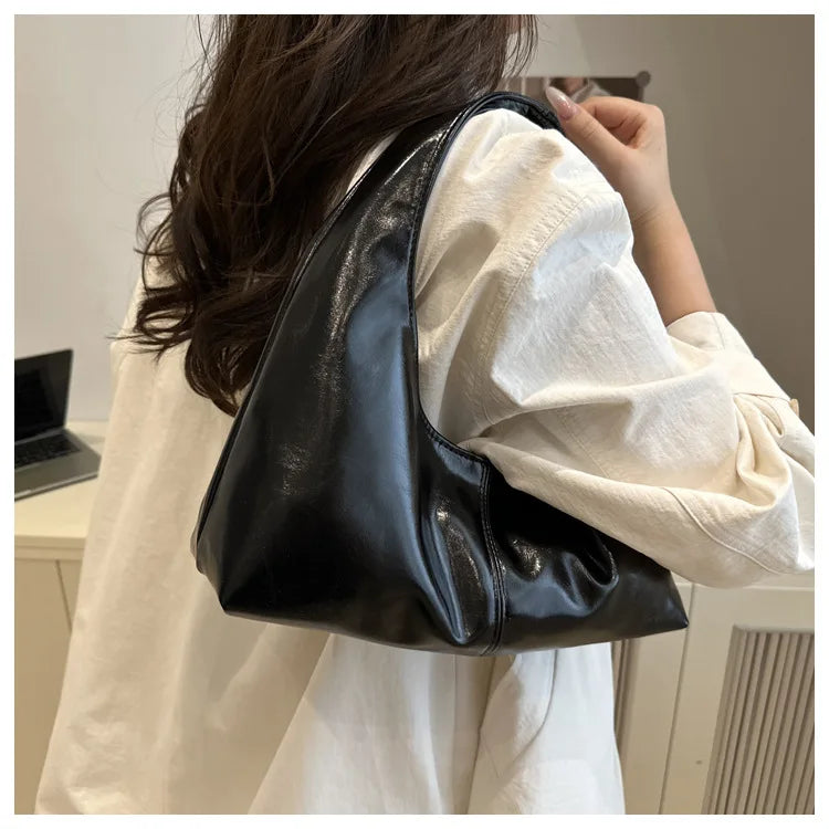 Fashion Leather Underarm Bags Women Temperament Clutch Handbags Shoulder Bag Ladies Trendy Simple Female Vintage Totes Hobos Bag