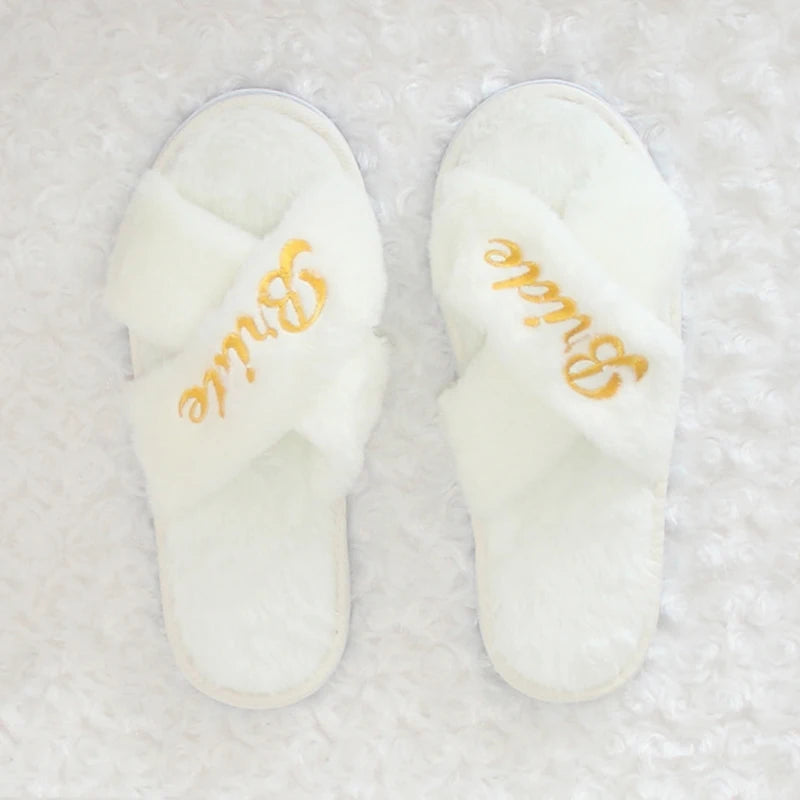 1pair Wedding Slippers Bridal Shower Bachelorette Party Open Toe Slippers Plush For Women Indoor Party Decor Bridesmaid Gift