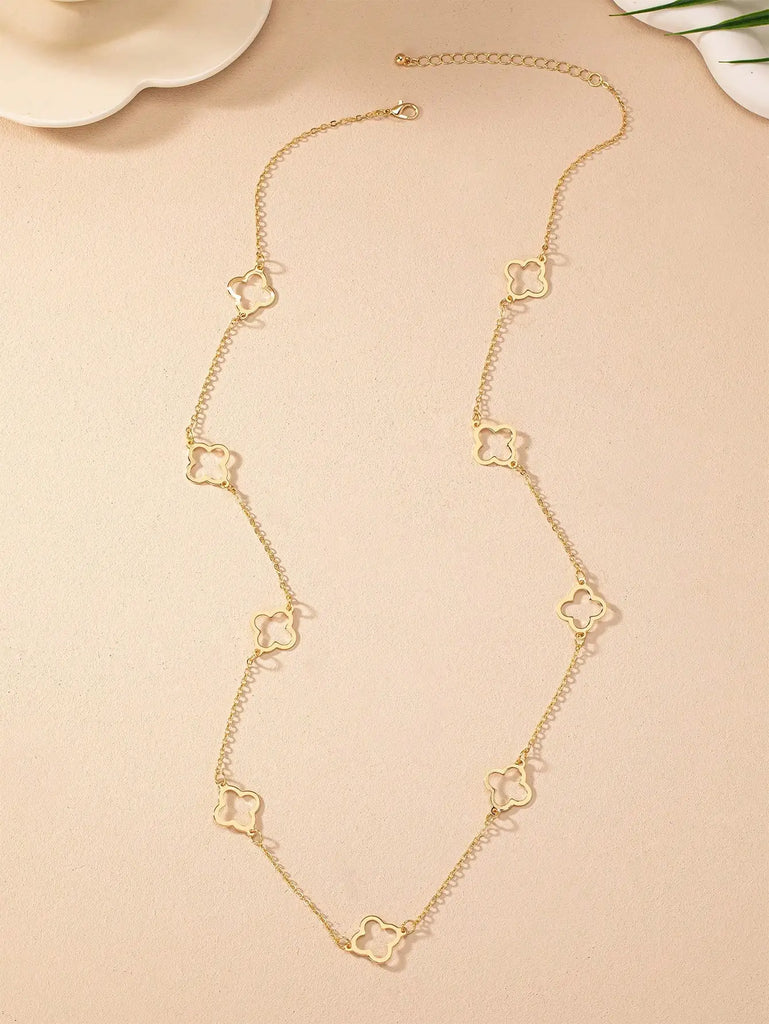 Gold Four Leaf Clover Necklace Clover Pendant Station Necklaces for Women 18K Gold Plated Stainless Steel Lucky Leaf Jewelry