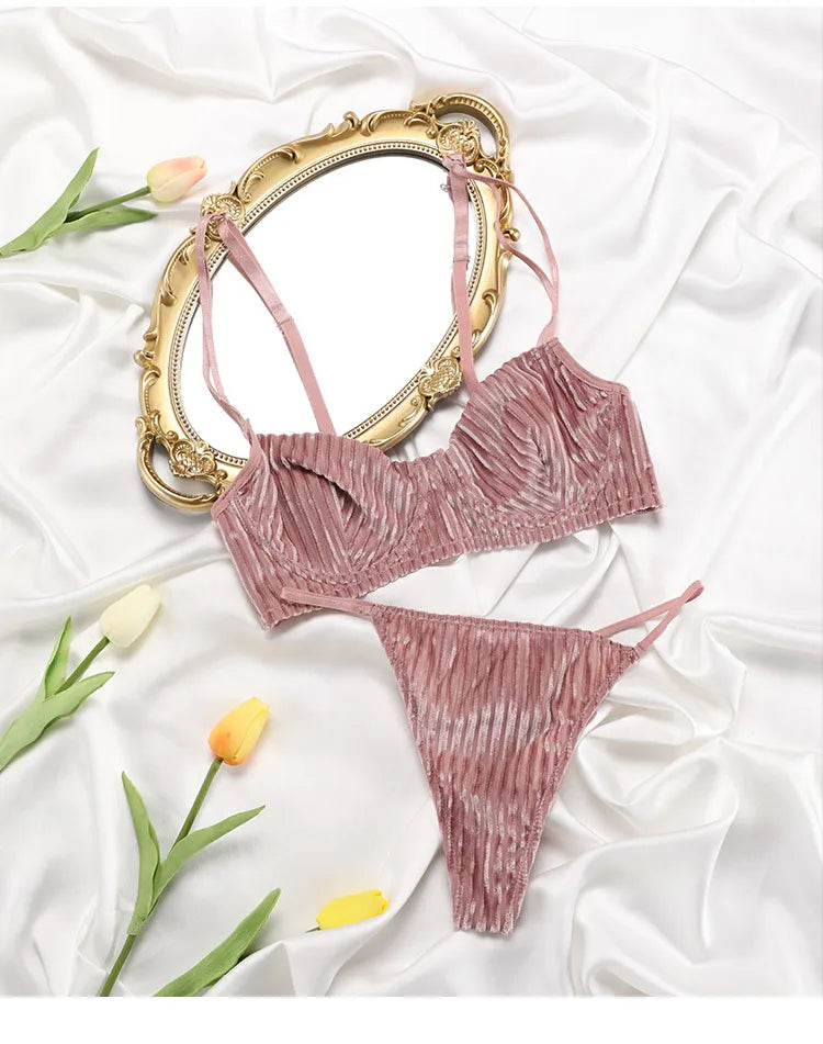 V‑Shape Underwire Ribbed Bra & Brief/Thong Set