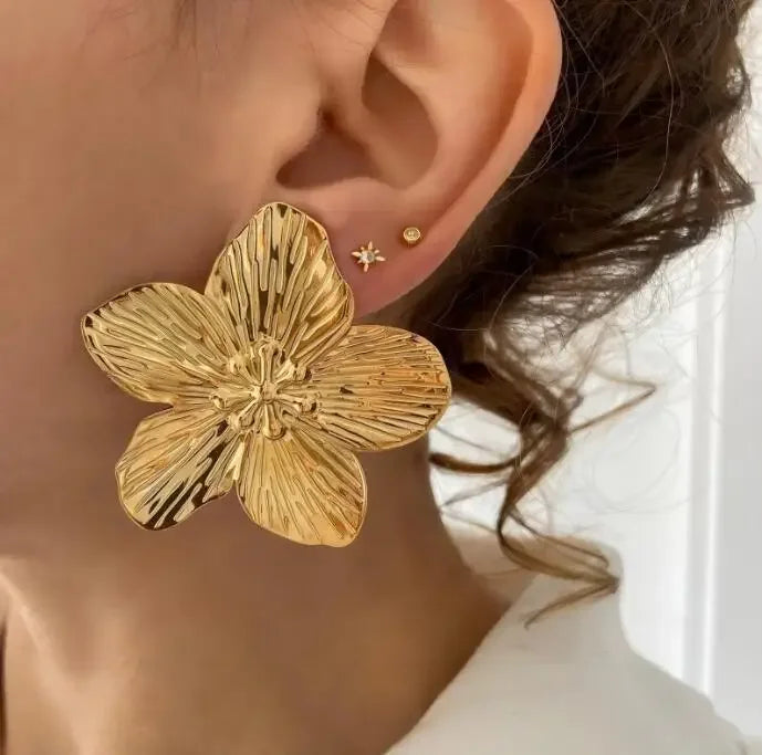 Popular Women's Fashion Earrings Flower Alloy Retro Style Women's Party Accessories Gifts