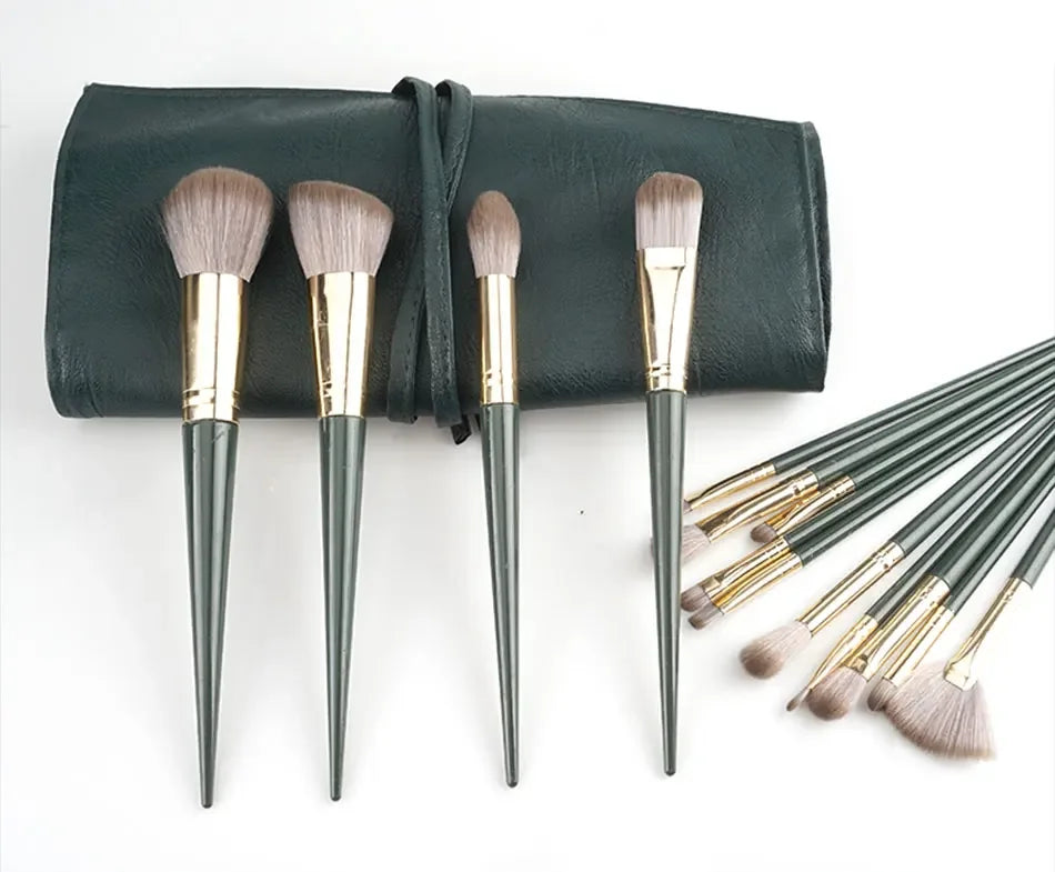 14‑Piece Soft Fluffy Makeup Brush Set – Professional Powder, Foundation, Blush & Eyeshadow Tools
