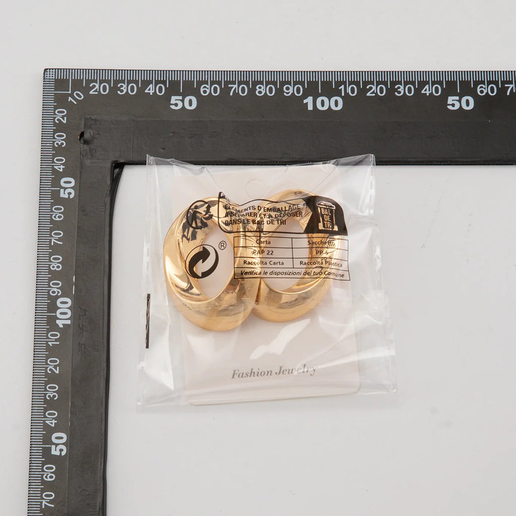 Punk Vintage Chunky Cuff Bangle – Gold Geometric Spring Bracelet for Women