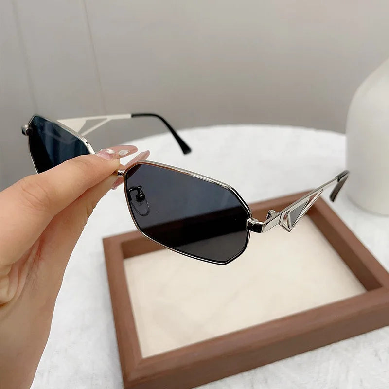 unique small square alloy triangle leg sunglasses for women new fashion brand elegant gradient sun glasses ladies sexy shades
