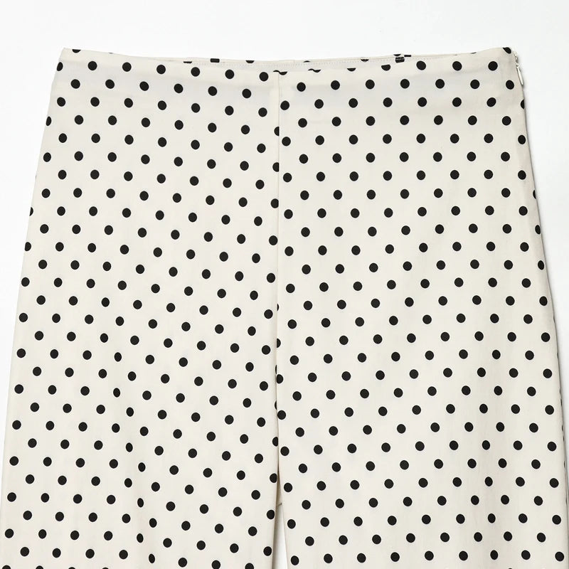 Elegant Polka‑Dot Jacket & Capri Pants Set