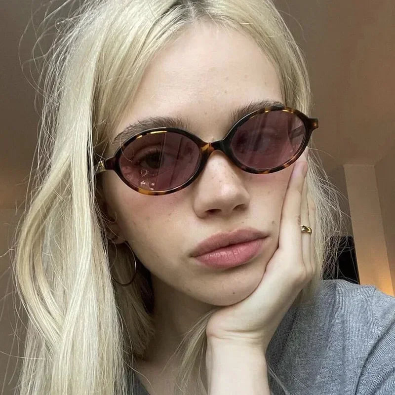 2024 Trend Oval Sunglasses — Unisex Elliptical Small‑Frame UV‑Protection Ultra‑Light Eyewear