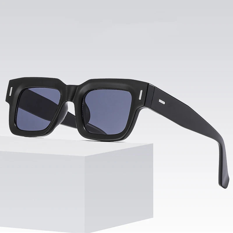 SO&EI Ins Popular Fashion Square Sunglasses Women Retro Punk Clear Ocean Lens Eyewear Men Shades UV400 Rivets Sun Glasses
