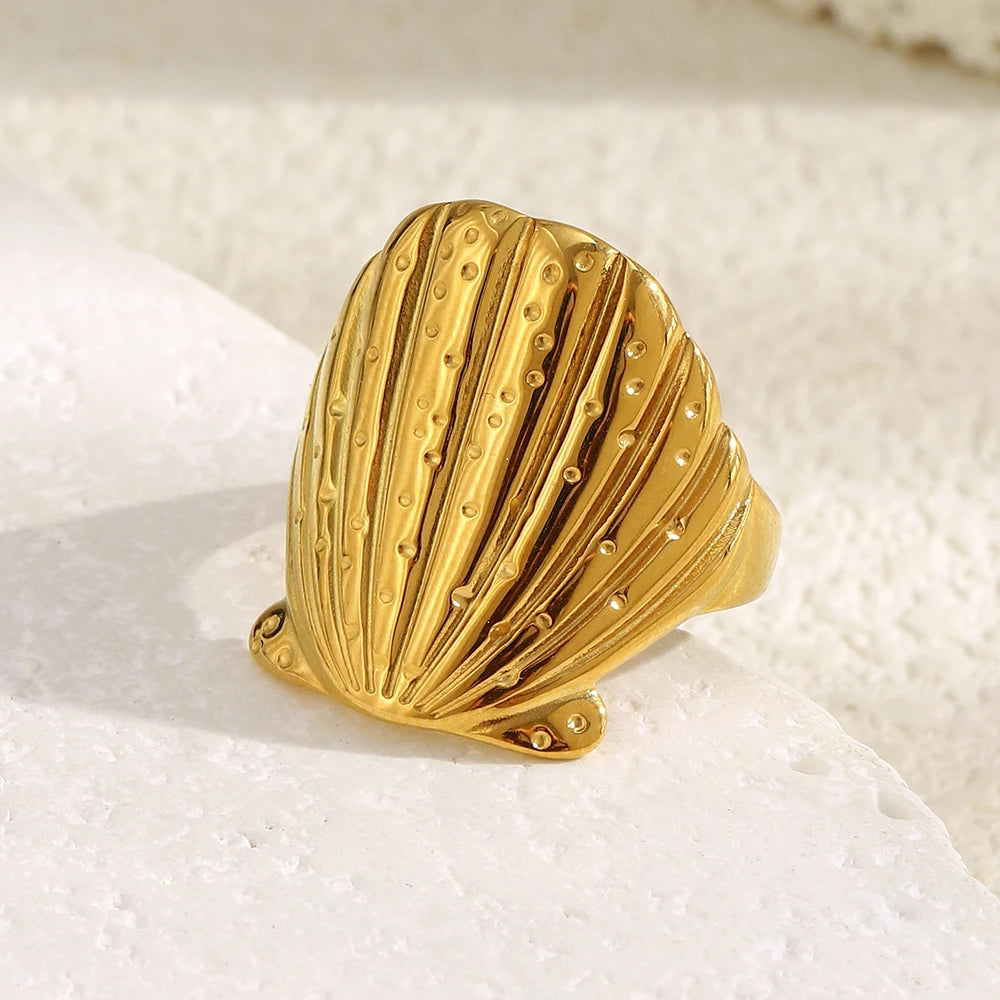 E.B.belle Trendy Style Exaggerated Numb Shell Ring 18K Gold Plated Hypoallergenic Charm Jewelry For Women's Gift