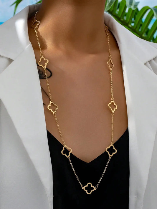Gold Four Leaf Clover Necklace Clover Pendant Station Necklaces for Women 18K Gold Plated Stainless Steel Lucky Leaf Jewelry